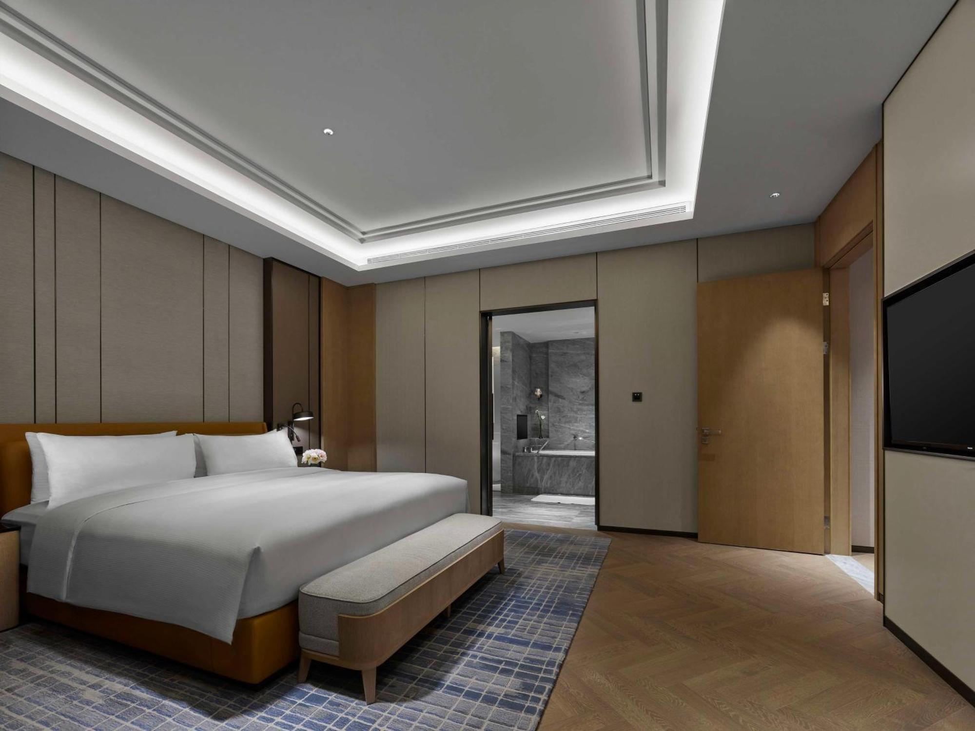 Doubletree By Hilton Chengdu Riverside - Close To Panda Base And Chengdu East Railway Екстериор снимка