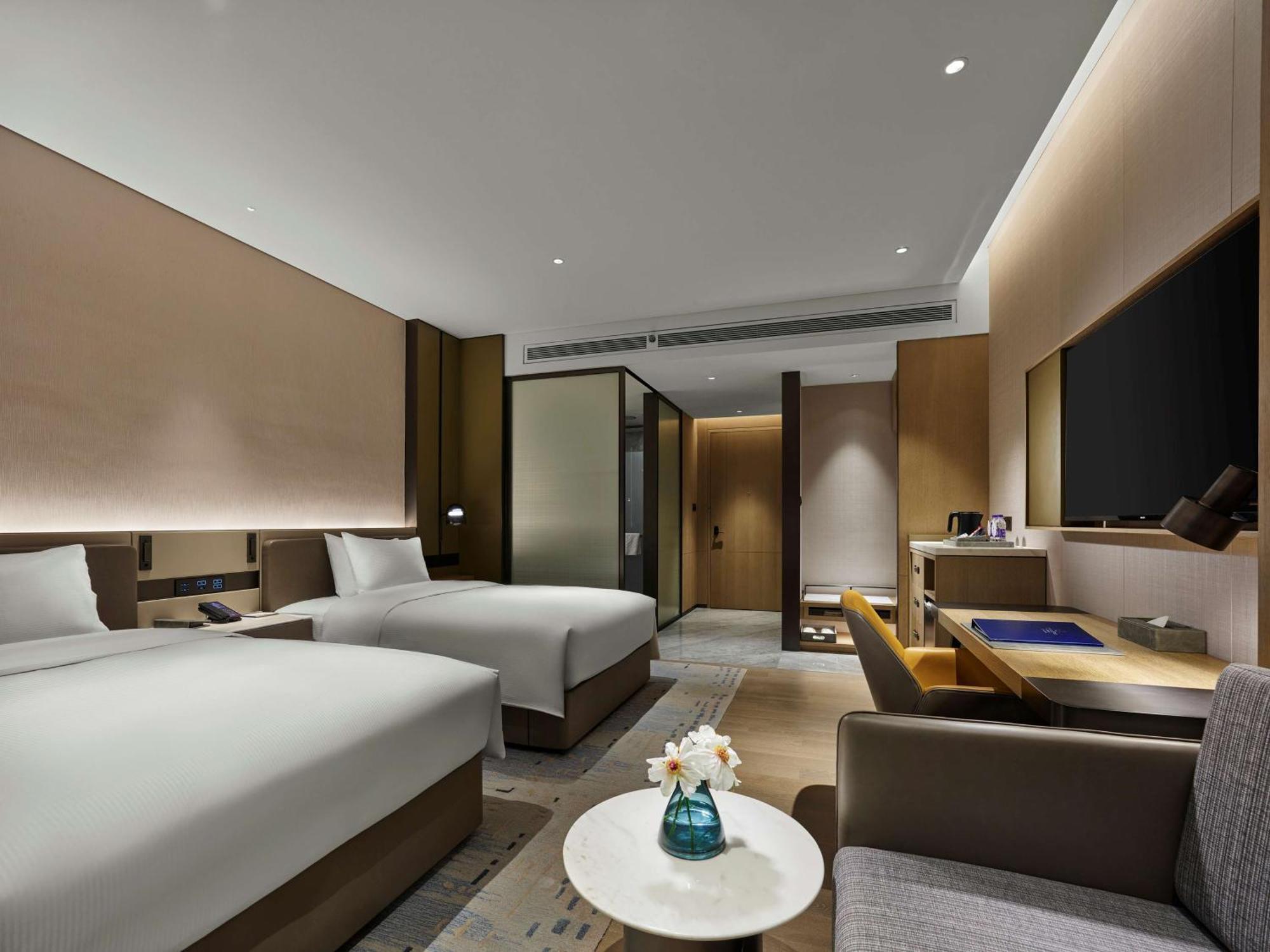 Doubletree By Hilton Chengdu Riverside - Close To Panda Base And Chengdu East Railway Екстериор снимка