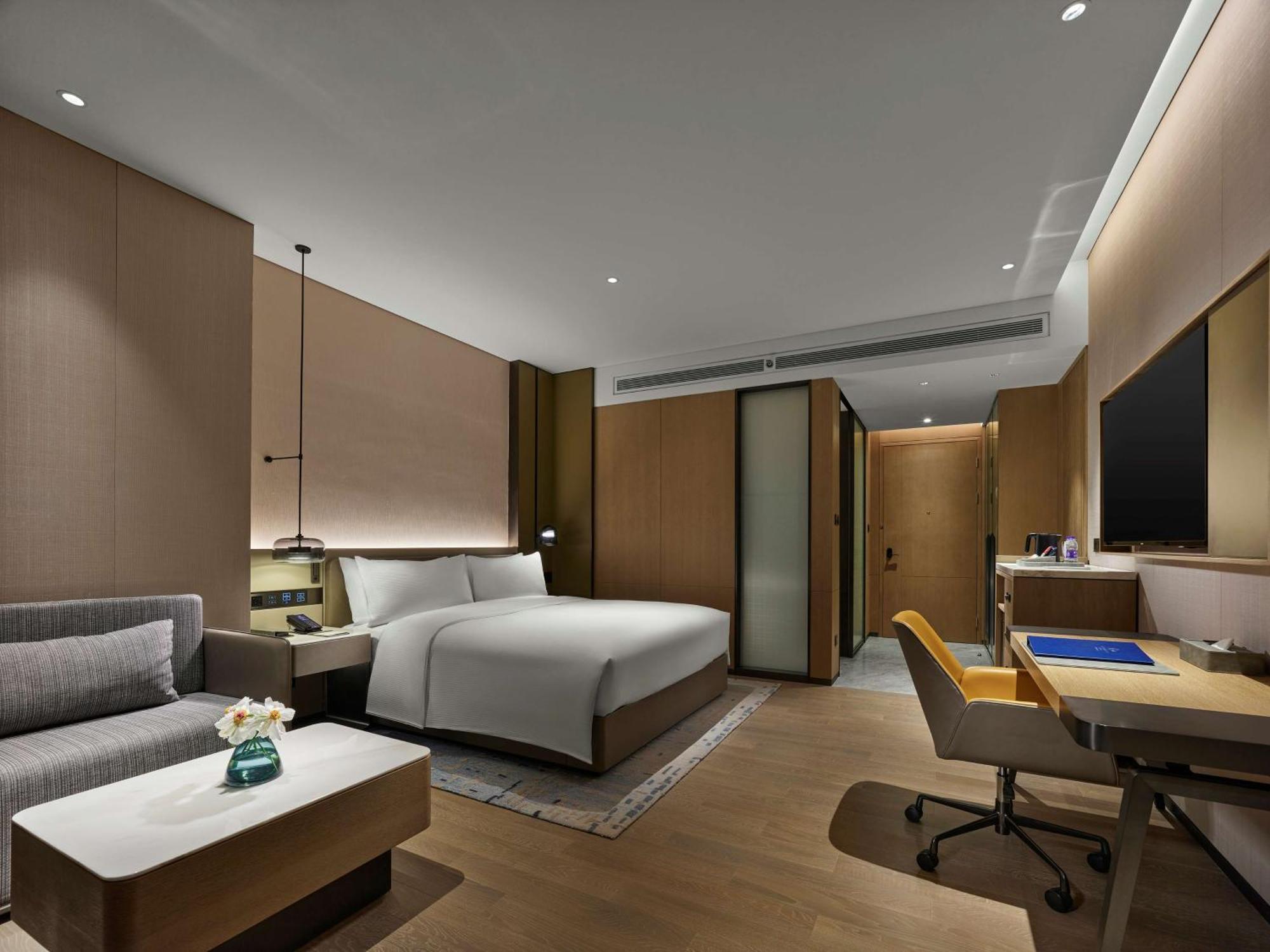 Doubletree By Hilton Chengdu Riverside - Close To Panda Base And Chengdu East Railway Екстериор снимка
