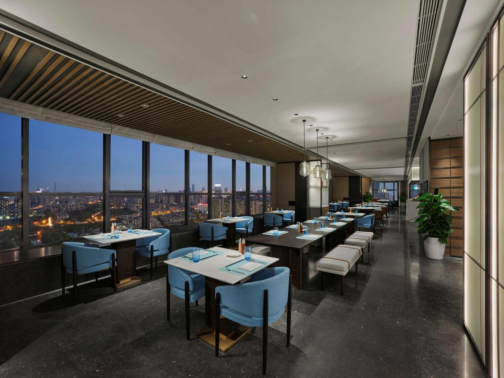 Doubletree By Hilton Chengdu Riverside - Close To Panda Base And Chengdu East Railway Екстериор снимка