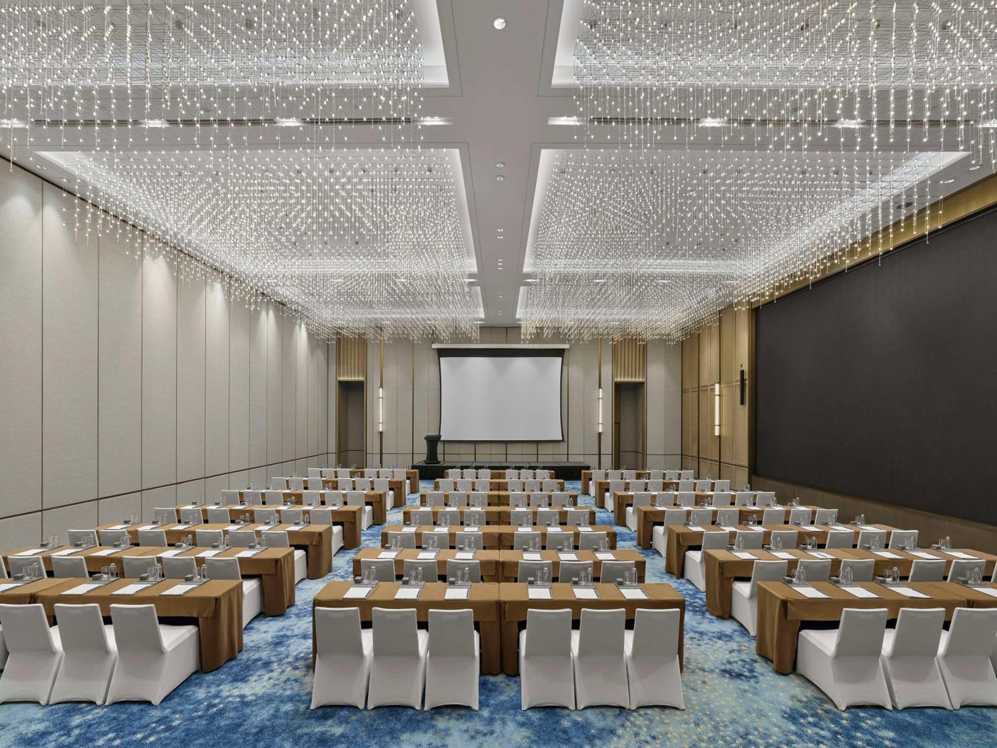 Doubletree By Hilton Chengdu Riverside - Close To Panda Base And Chengdu East Railway Екстериор снимка